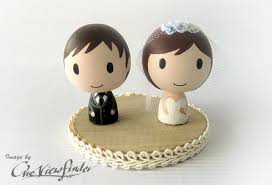 The toppers are simple, effective, and ridiculously cute! 15 Favorite Handmade Wedding Cake Toppers