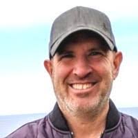 Justin Doles's Instagram, Twitter & Facebook