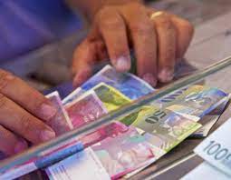 Faceţi clic pe lei moldoveneşti sau franci elveţieni pentru a converti intre aceasta si toate celelalte monede. Cursul Francului ElveÈ›ian ExplodeazÄƒ Cursul Bnr 4 3287 Lei Pentru Un Franc Capital