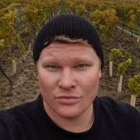 9 "Robert Linley" profiles