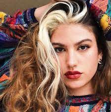 5 feet 3 inches tall brazilian actress giovanna grigio has climbed the mountain of popularity for her stunning appearance in the reboot of . Giovanna Grigio Facebook