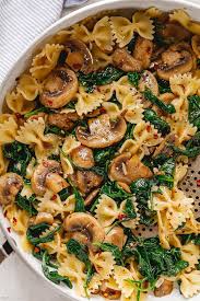 Parmesan Spinach Mushroom Pasta Skillet Super Quick And Impossible To Mess Up This Parmesan Spinach Mus In 2020 Health Dinner Recipes Healthy Recipes Health Dinner