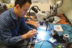 Where can i get a vintage stereo repaired? Watsonville Electronic Repair Shop Takes Projects Big And Small The Pajaronian Watsonville Ca
