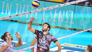 Nicolás méndez (11) y jan martínez (19). The Art Of Luciano De Cecco Creative Volleyball Setter Youtube