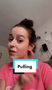 What I pull 🤓🤷🏻‍♀️ #fyp #foryou #viral #relatable #ifyouknowyouknow  #alwaystheone #pushinsteadofpull #datingbelike #relationships  #couplescomedy #comedy #humour #humor #straight #bi #anyone
