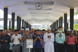 Time zones +08, gmt+08:00, asia/kuala_lumpur. Coronavirus Malaysia Confirms 77 Cases From Mosque Event In Kl Se Asia News Top Stories The Straits Times