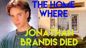 He was of white ethnicity and american nationality, and of irish and italian ancestry through his mother, and of english. Jonathan Brandis The Home Where He Died Tragic Final Hours Of Teen Idol Jonathan Brandis Youtube