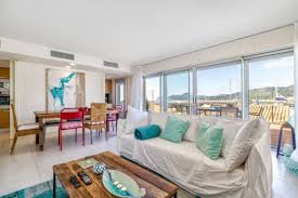 Wohnung auf zweiter etage, ohne aufzug im zentrum von cala ratjada, ausschließlich in den sommermonaten zu mieten. Traumwohnung Mit Blick Auf Den Hafen Von Cala Ratjada Kaufen