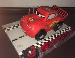 Sie macht sich gut im kartoffelsalat, neben süßkartoffelpommes oder den klassischen fritten. Auto Fondant Torte Cars Fondant Cake Zum Geburtstag Einfach Perfekt Fondant Torten Geburtstag Fondant
