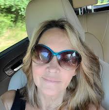 Gerbo 4in1 potty trainer Can be use as potty trainer Converts to stepping  stool Can be use as chair Can be usa as training set