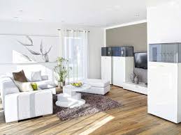 Trouvez les meilleures idées & inspirations pour votre maison grâce à nos experts.musterhaus avenio: Plusenergiehaus Avenio Von Rensch Haus Zuhause3 De