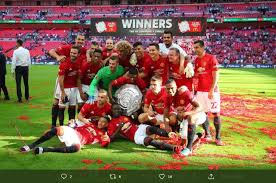 May 29, 2021 · inilah daftar raja sepakbola eropa sejak 1955/56 saat masih bernama piala eropa hingga berformat liga champions seperti sekarang. Daftar Juara Community Shield Arsenal Dan Liverpool Pangkas Jarak Dari Man United Bolasport Com
