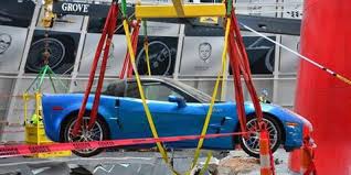 One of the best features about the classic car … Corvette Zr1 Blue Devil Freed From Sinkhole