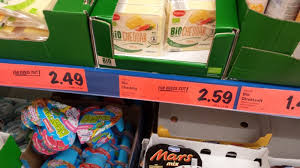 Lidl has some impressive new deals valid saturday and sunday including strawberries (bogo), new york cheddar cheese, chilean whole salmon fillet ($4.69/lb), avocado oil and more! Milbona Lidl Bio Organic Cheddar Kalorien Nahrwerte