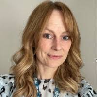 Tracy Owen's Instagram, Twitter & Facebook