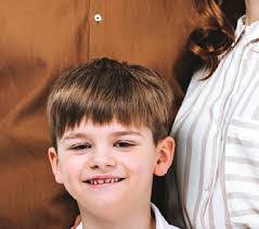 Melanie Dewolf's Instagram, Twitter & Facebook