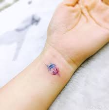 Watercolor Moon Tattoo On Wrist By Wonseok Renkli Dovmeler Dovme Fikirleri Dovme