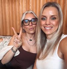 Lori-Beth Coyle-Dowling 🇿🇦 (@loribeth.james) • Threads, Say more