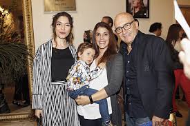 Get jose raposo's contact information, age, background check, white pages, email, criminal records, photos, relatives & social networks. Caras Jose Raposo Diverte Se Com O Neto Matias Em Noite Cultural