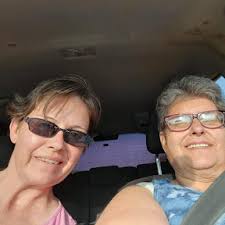 We had a very nice afternoon sharing with friends and laughing about  memories. Here are a few pictures.