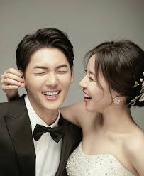 오랜시간 사랑받는 인물중심스튜디오 구호스튜디오의 2019 뉴샘플 Black Label 직결웨딩 129 스드메패키지 직결웨딩 구호스튜디오 구호 웨딩 인기스튜디오 스튜디오추천 예신 예비 Foto Perkawinan Fotografi Perkawinan