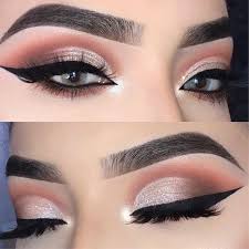 how to do perfect cat eye makeup