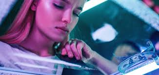 Cocaine Addiction: Signs, Symptoms & Effects