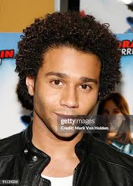 From left, Actress Sandra Echeverria and Madison Pettis attend the... News  Photo