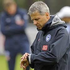 Retrouvez toute l'actualité mercato du paris saint germain. Die Uhr Fur Favre Ist Abgelaufen Sport A Z