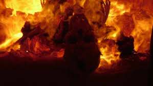The optimum temperature range is 1,400 to 1800 degrees fahrenheit. This Is What It S Like To Burn Bodies For A Living