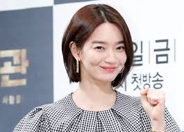 2000, and kim chang hyun: Shin Min Ah Savagely Trolls Herself On Instagram With Behind The Scenes Of Upcoming Cf Kdramastars