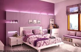 Kamu tidak perlu mewarnai semua hal di kamar dengan warna pink, namun pilih warna putih untuk seluruh permukaan kamar, termasuk tempat tidur. 26 Model Cat Kamar Warna Ungu Penting