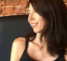 Heather Marr's Instagram, Twitter & Facebook