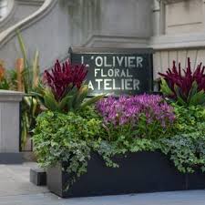 Flowers by anthony is des moines quality florist offering artistic designs at reasonable price. L Olivier Soirees Galas 17 Photos Florists 19 E 76th St New York Ny Phone Number Yelp