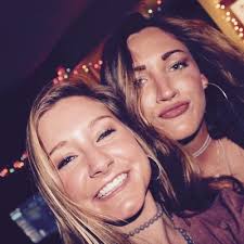 Katy Grace (@kgliscomb)