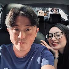 Bobby Vereen's Instagram, Twitter & Facebook