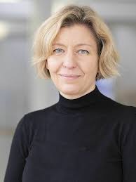 Mattern's research and teaching address how the forms and materialities of media are related to the spaces (architectural, urban, and conceptual) they create. Universitat Dusseldorf Internetauftritt An Der Hhu Dr Tanja Mattern