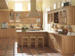 Pin Di Vccucine Li Su Solid Wood Kitchen Cabinets Cucine Arredamento
