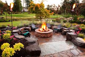 Awesome Idea A Circular Seating Area With A Round Fire Pit In The Center Fire Pit Landscaping Backyard Fire Outdoor Fire Pit Seating