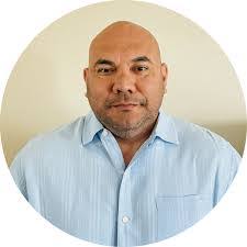 Virginia Arroyo's Instagram, Twitter & Facebook