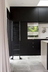 Kuchenschranke Bis Zur Decke Schaffen Mehr Stauraum In Der Kuche Kuchenoberschranke