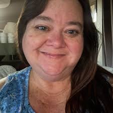 How much should we be walking 2 to 3 weeks after knee replacement surgery?