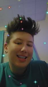 Hi my names Walter I have bi-polar,and social anxiety. So my life's pretty  messed up!!!!. Just wanted to say hi to everyone as im new