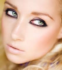 High quality aqua eyes gifts and merchandise. Photos Of Eye Shadow Colors For Aqua Turquoise Eyes Lovetoknow
