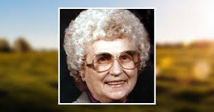 Elsie Pickard's Instagram, Twitter & Facebook