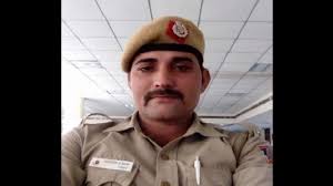 The official notification for the delhi police constable post 2020 has been released by the commission. New Delhi Despite Bullet Injury Police Constable Nabs 2 Criminals