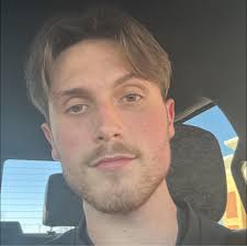 Who are reliable lawn care contractors for residential lawns?