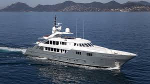 Her imo number is 9445980 and mmsi number is 441467000. 47 5m Lady Mm Destroyed By The Fire And Sank In Sardinia Yacht Harbour