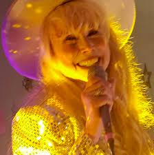 I would like to thank Father Matthew Keller, Bernadette Montoya, everyone  at the Mount Taylor Music Festival and the community of Grants for having  me. A good time was had by all.