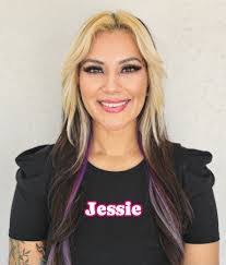 Kim Villarreal's Instagram, Twitter & Facebook